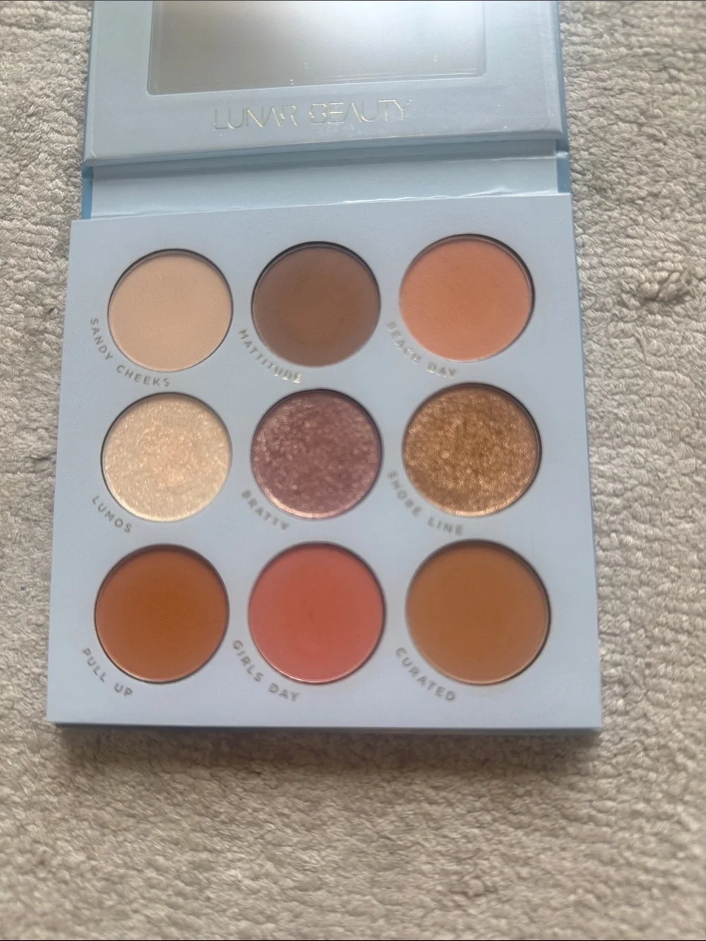 Lunar beauty day and night eye shadow pallet